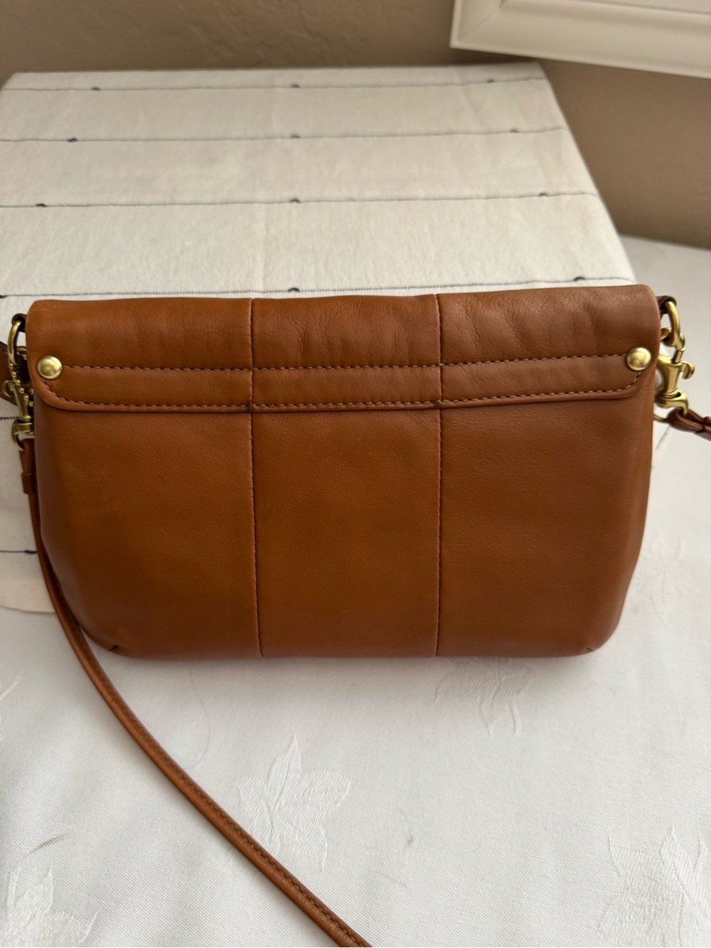 Vintage Coach Kristin Leather Small Crossbody Shoulder Bag Camel - Picture 2 of 3